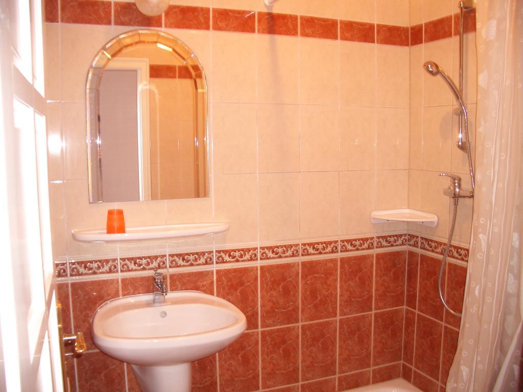 Hegyi Villa Heviz Quarto foto